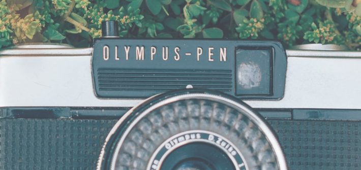 Saiba mais sobre a câmera analógica Olympus Pen e veja fotos reveladas!